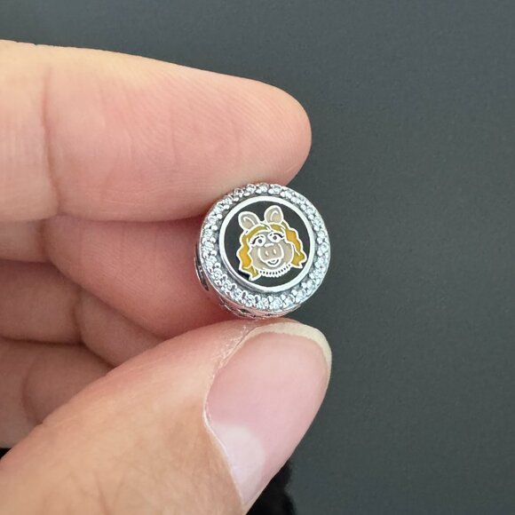 Pandora Disney Exclusive Charm - Picture 1 of 7